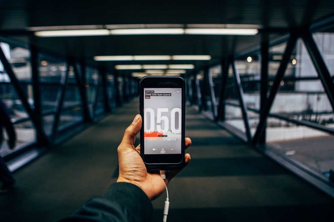 Measure Distances with Your Phone Camera: Best Apps Reviewed