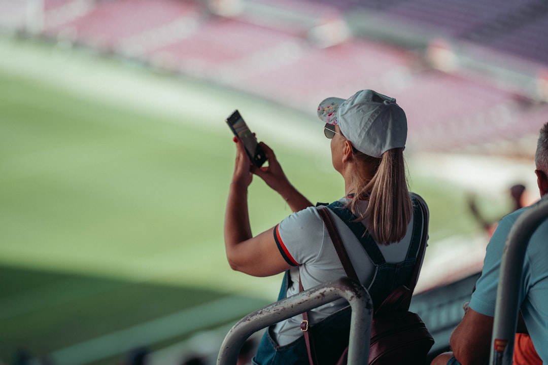 Best Mobile Apps to Watch Live Football on Your Phone